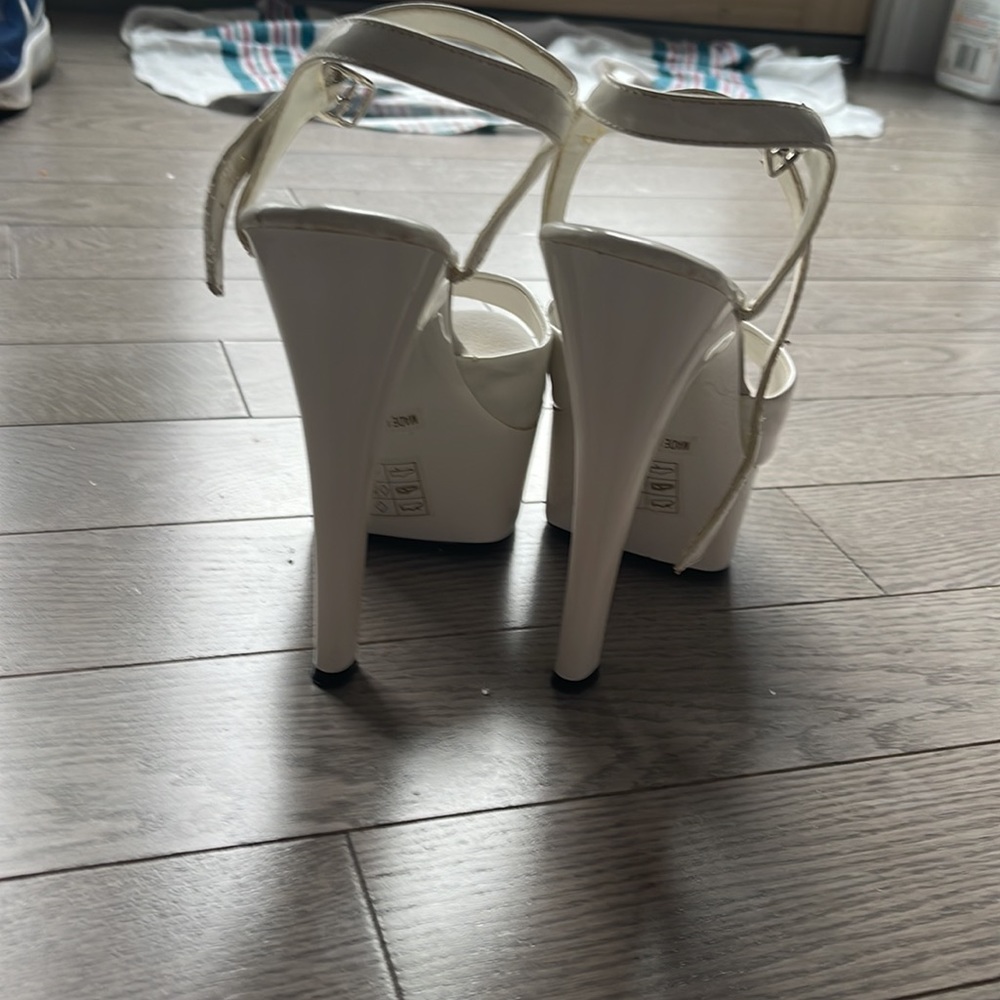 White High Heels - Picture 6 of 7